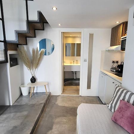 Euphoria Suites & Deluxe Studios Fira  Bagian luar foto