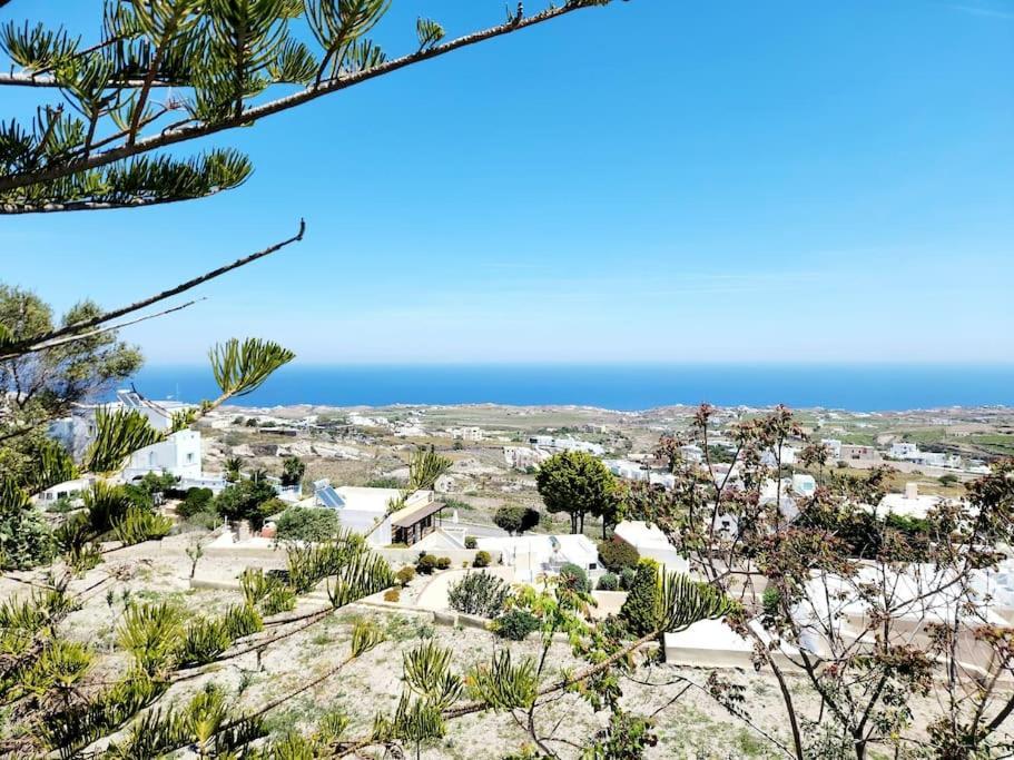 Euphoria Suites & Deluxe Studios Fira  Bagian luar foto