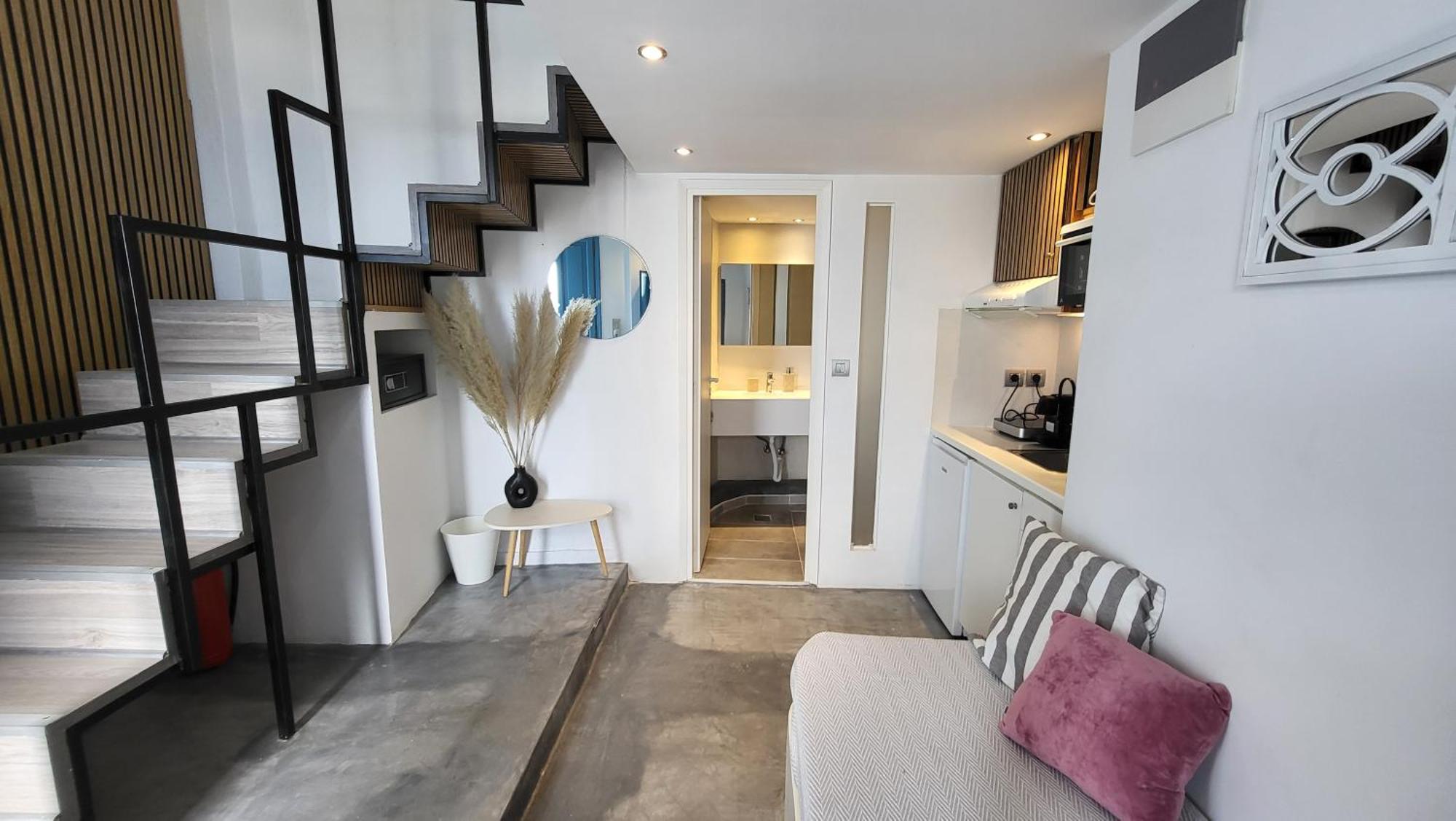 Euphoria Suites & Deluxe Studios Fira  Bagian luar foto