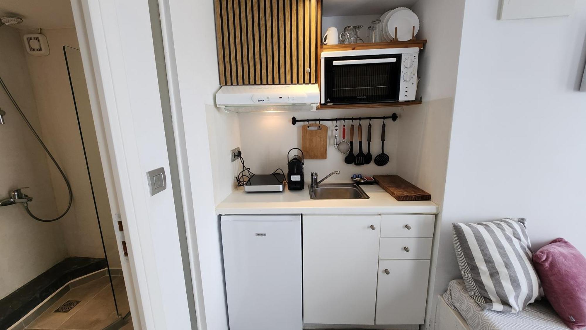 Euphoria Suites & Deluxe Studios Fira  Bagian luar foto