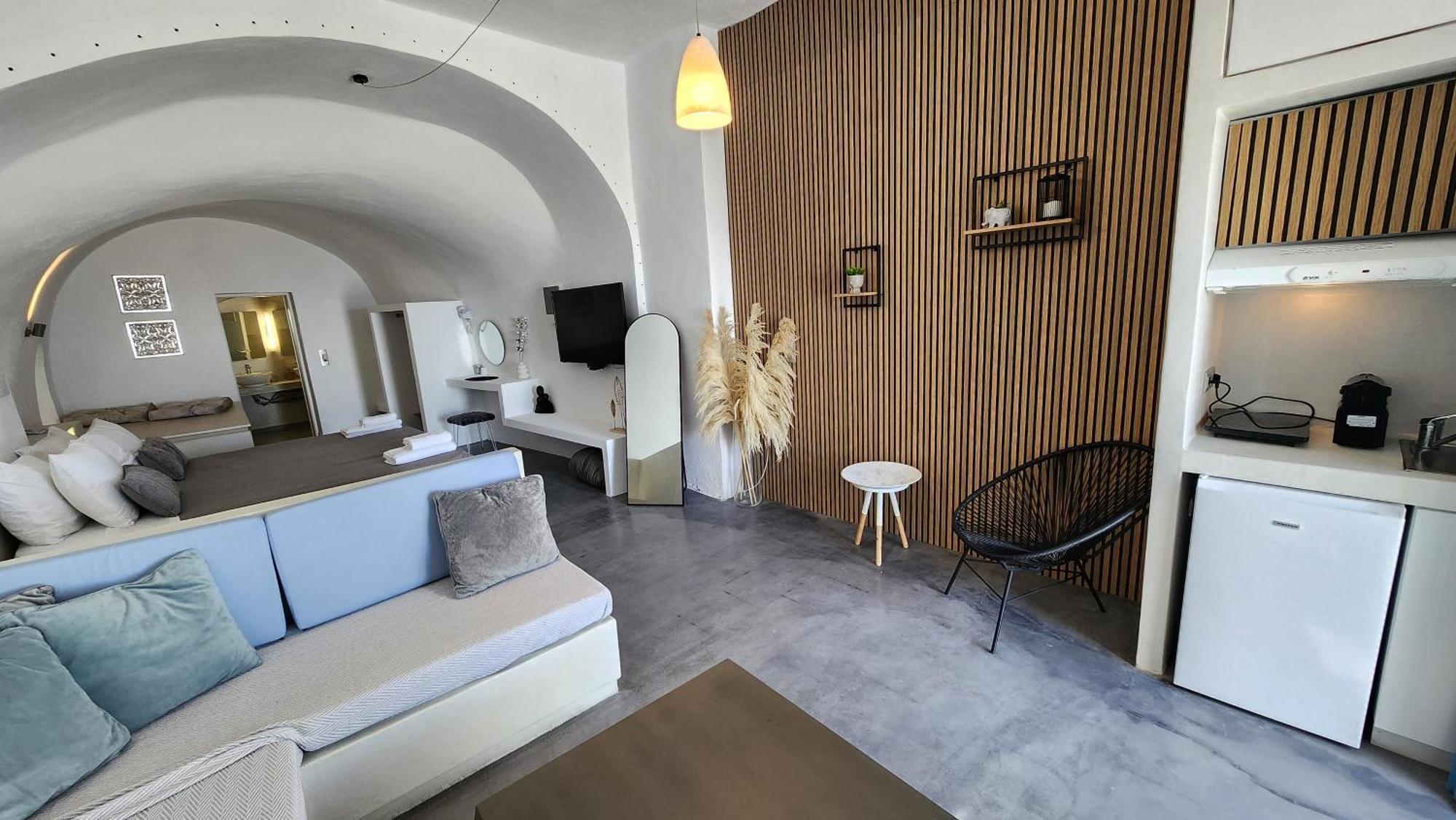 Euphoria Suites & Deluxe Studios Fira  Bagian luar foto