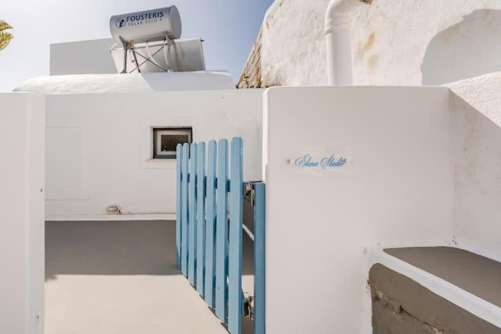 Euphoria Suites & Deluxe Studios Fira  Bagian luar foto