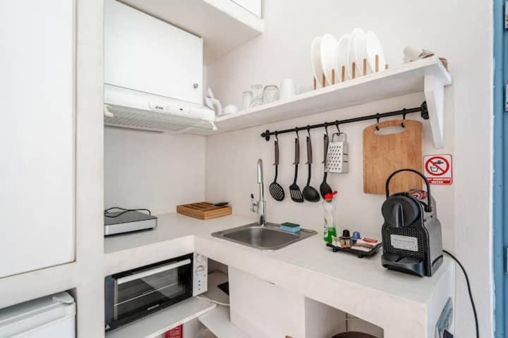 Euphoria Suites & Deluxe Studios Fira  Bagian luar foto